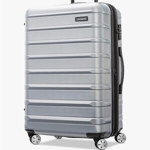 NWT Samsonite Omni 2 24” hard side Metallic Silver suitcase